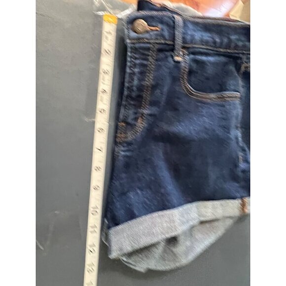 Old Navy Womens Dark Blue Denim Jean Shorts Size 8 With Rolled Cuffs & Pockets - Picture 7 of 9
